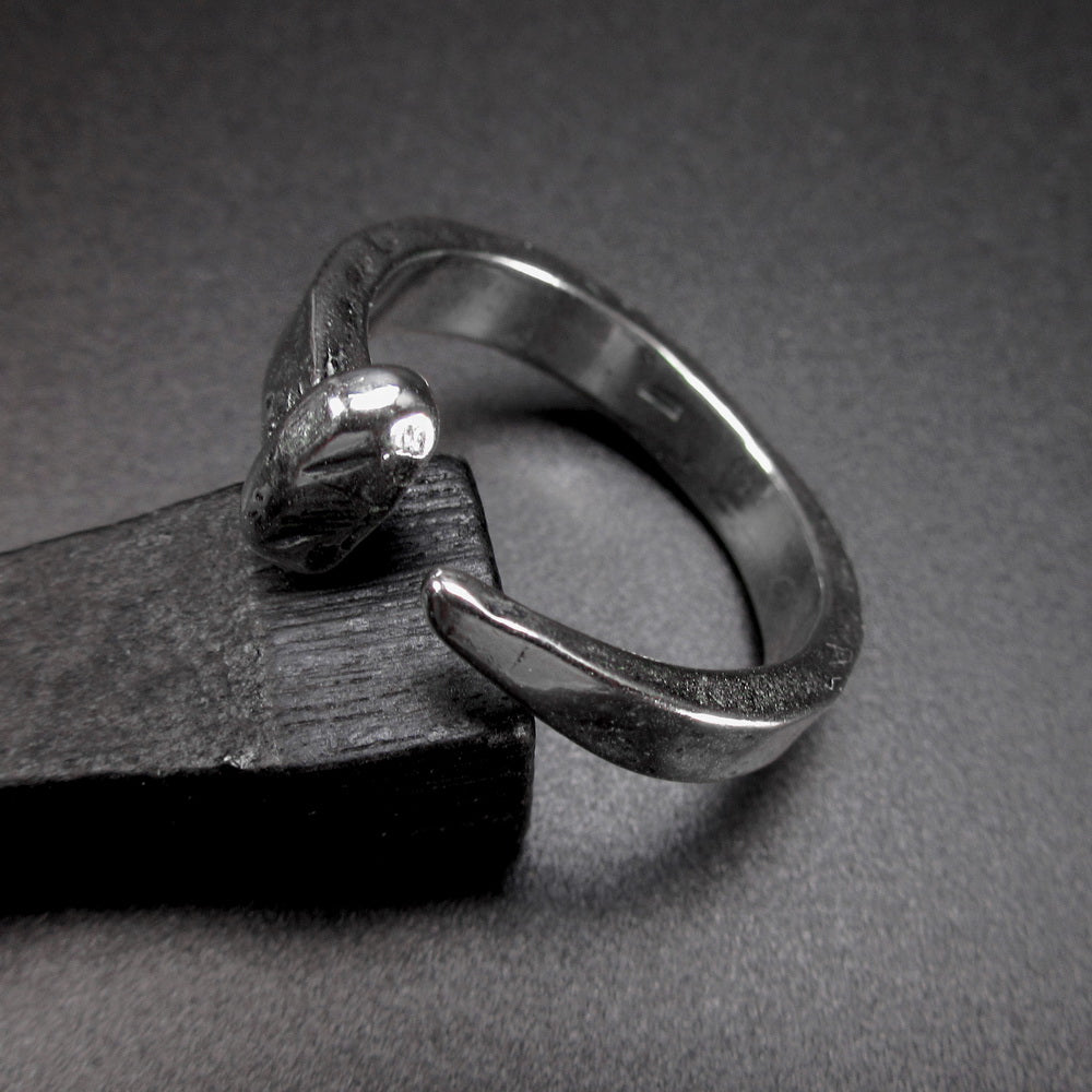 LORO FEDE Stigmata Ring