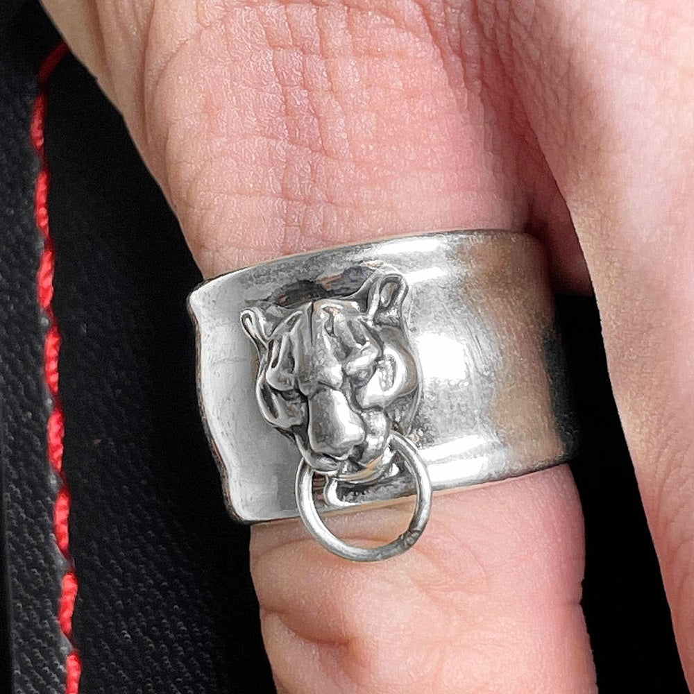 Loro Fede Jaguar ring