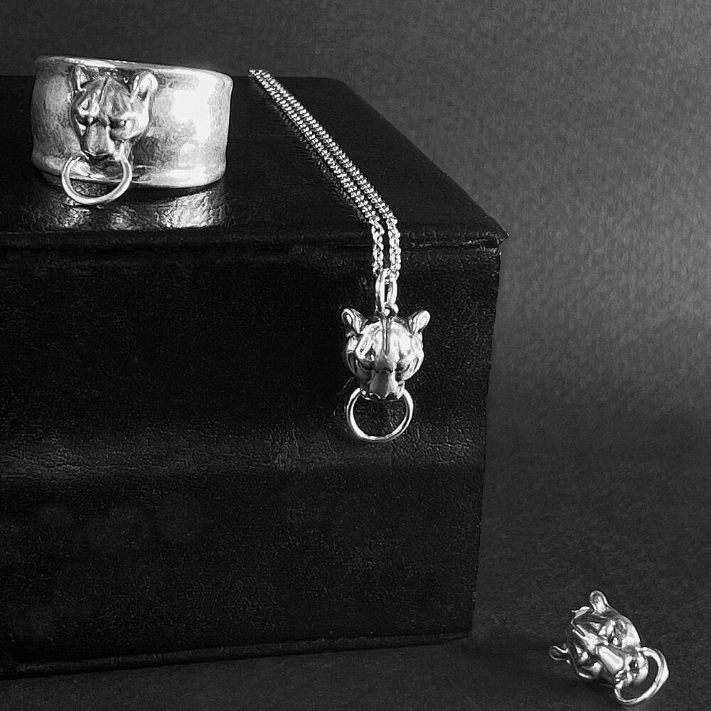 Loro Fede Jaguar ring